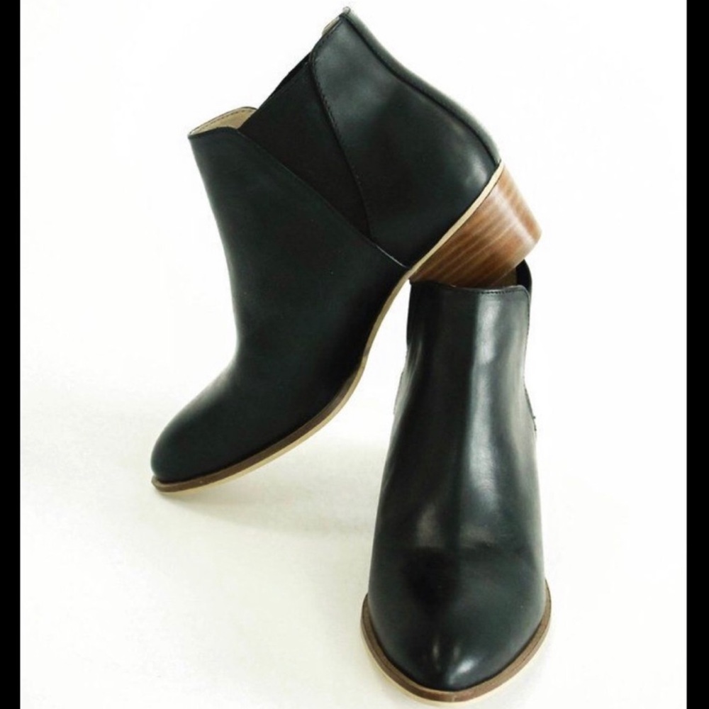 Roolee Classic Black Leather Ankle Pointed Booties Size 6